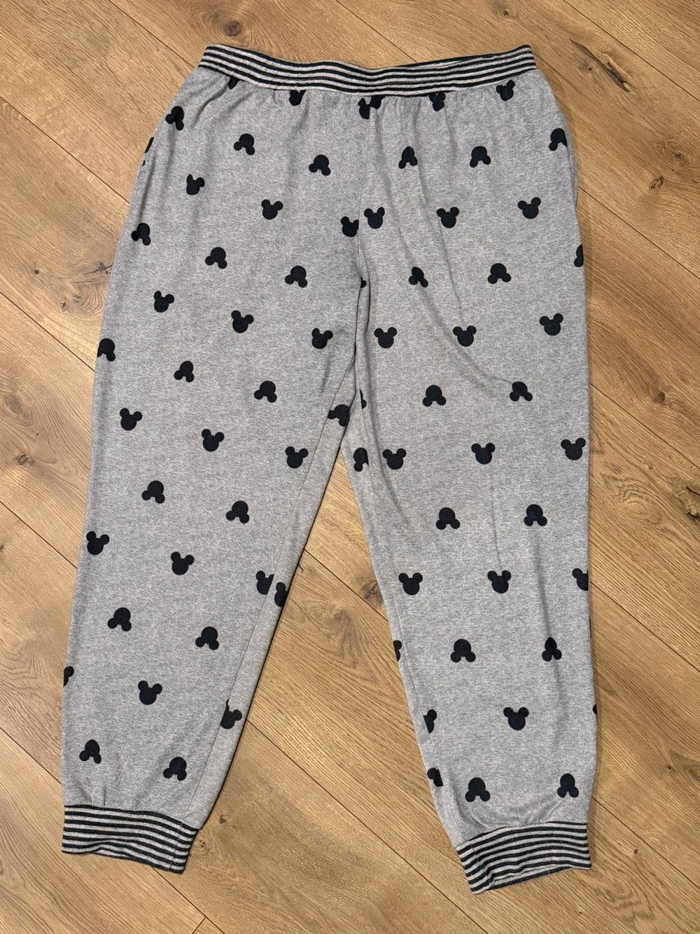 Disney Mickey Mouse Women's Fleece Pajama Jogger Pants XL Gray